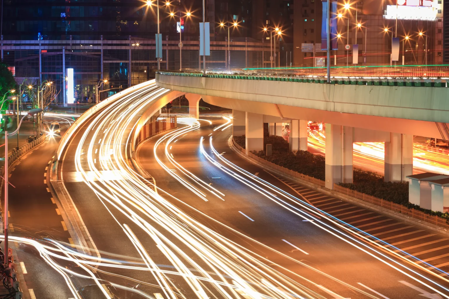 light-trails-on-the-viaduct-ramp-2025-01-29-07-32-19-utc